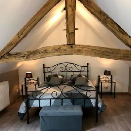 Tatil Evi La Bergerie, Piscine Chauffee, Couzon